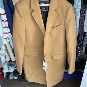 Never work men’s Zara camel colored coat